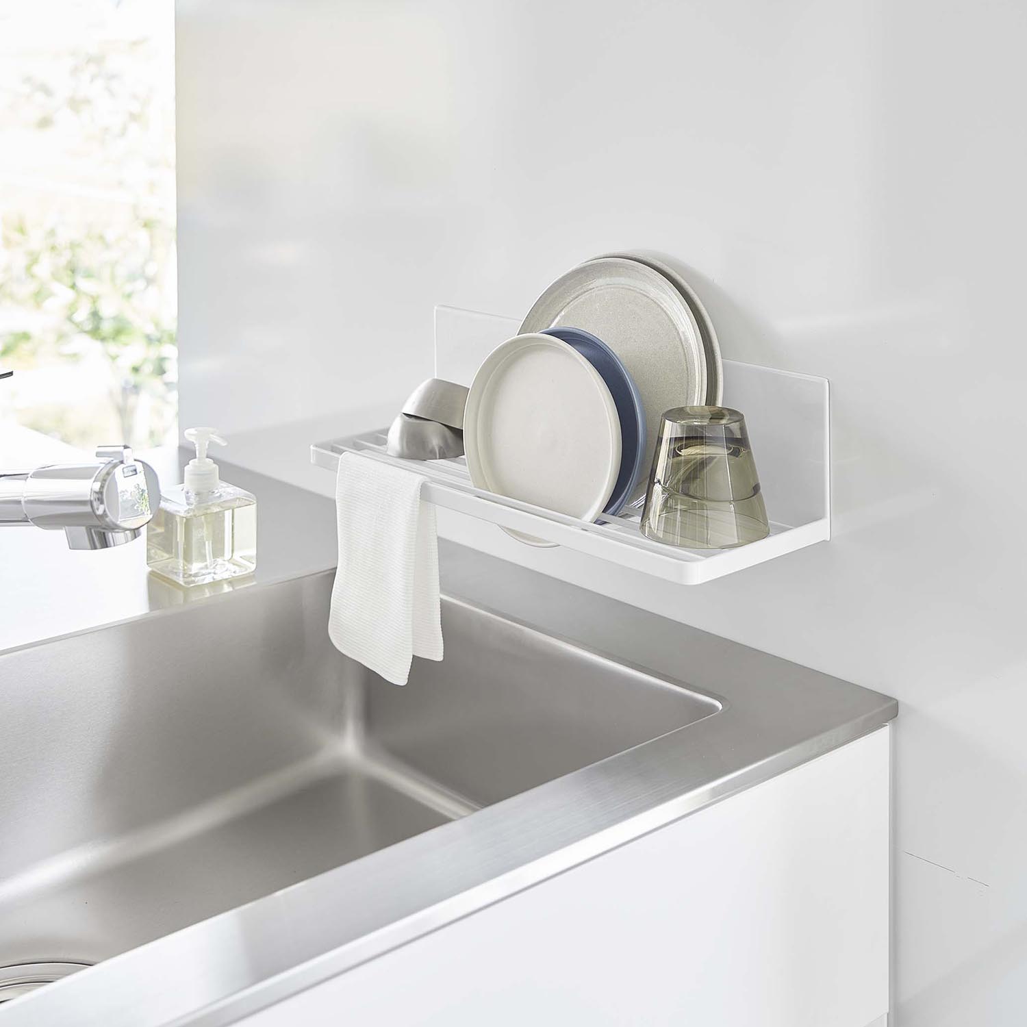 Tower Magnetic Draining Rack