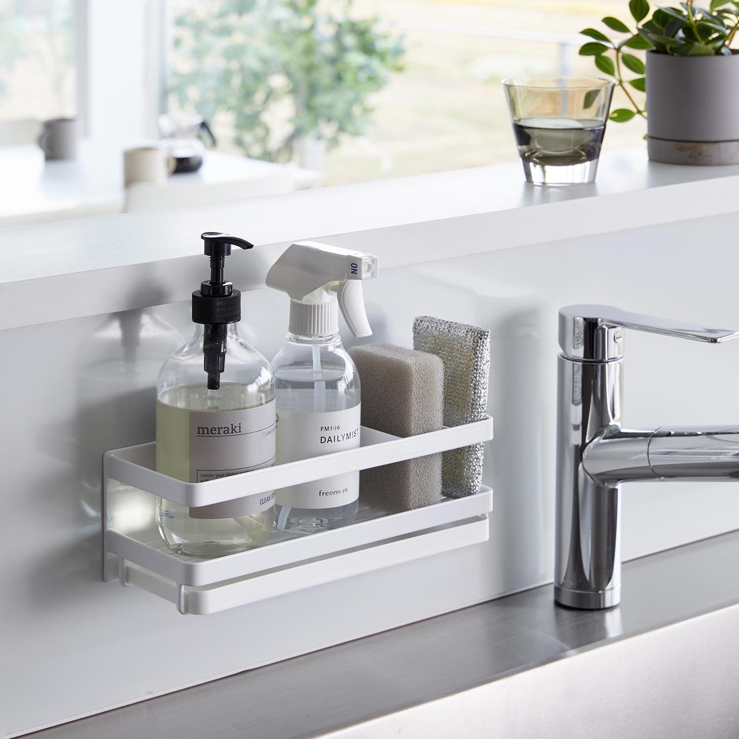 Tower Magnetic Sponge And Dispenser Tray