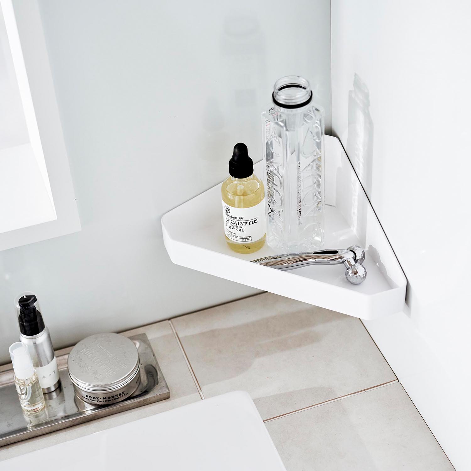 Tower Reversible Magnetic Bathroom Corner Rack