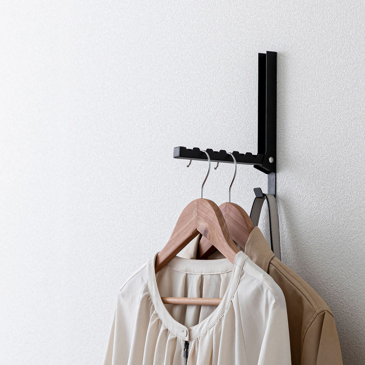 Tower Over-the-Door Steam-Ironing Hanger