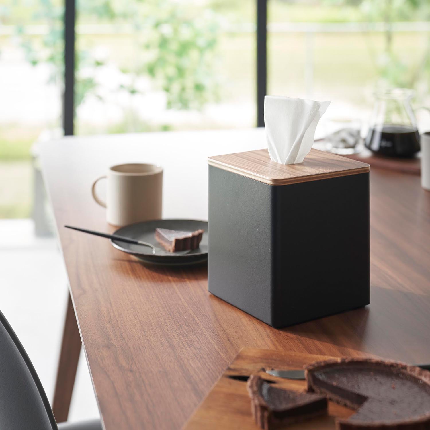 Rin Top-Dispensing Paper Holder