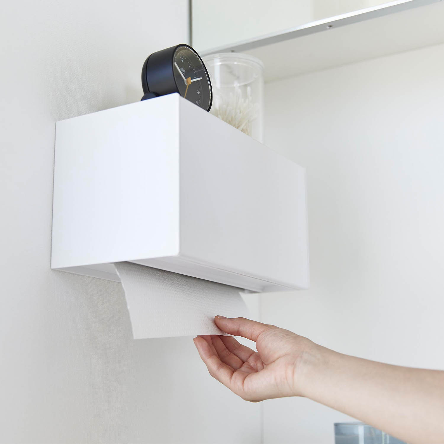Tower Wall-Mounted Paper Towel Dispenser With Tray