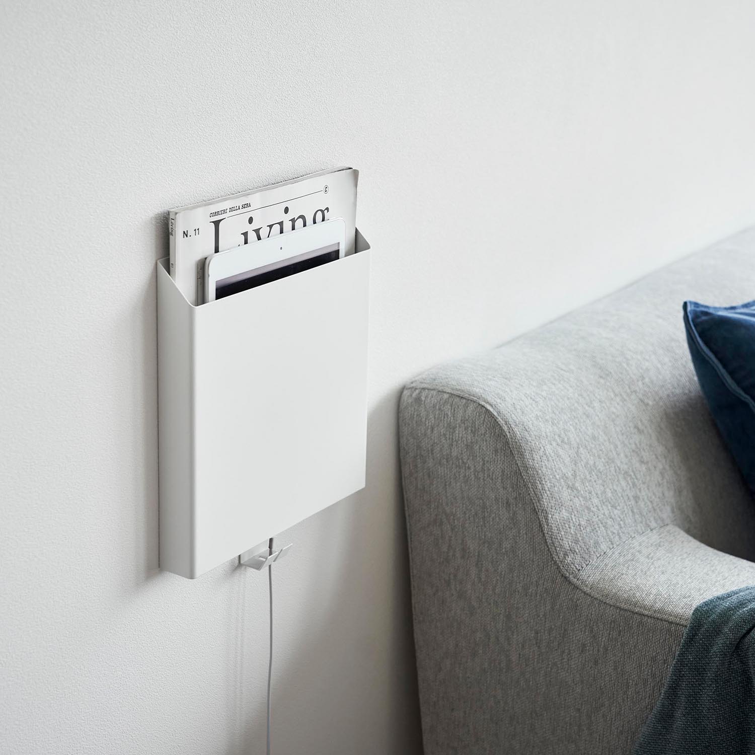 Tower Wall-Mounted Document Holder