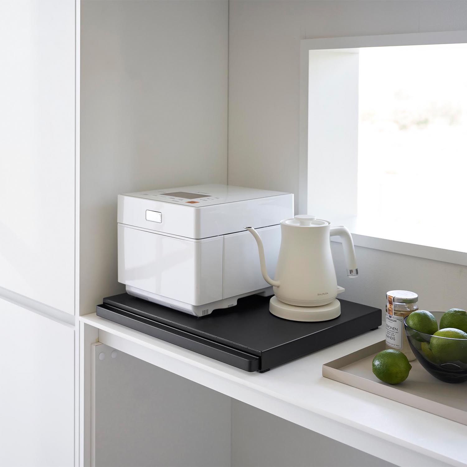 Tower Countertop Pull-Out Shelf
