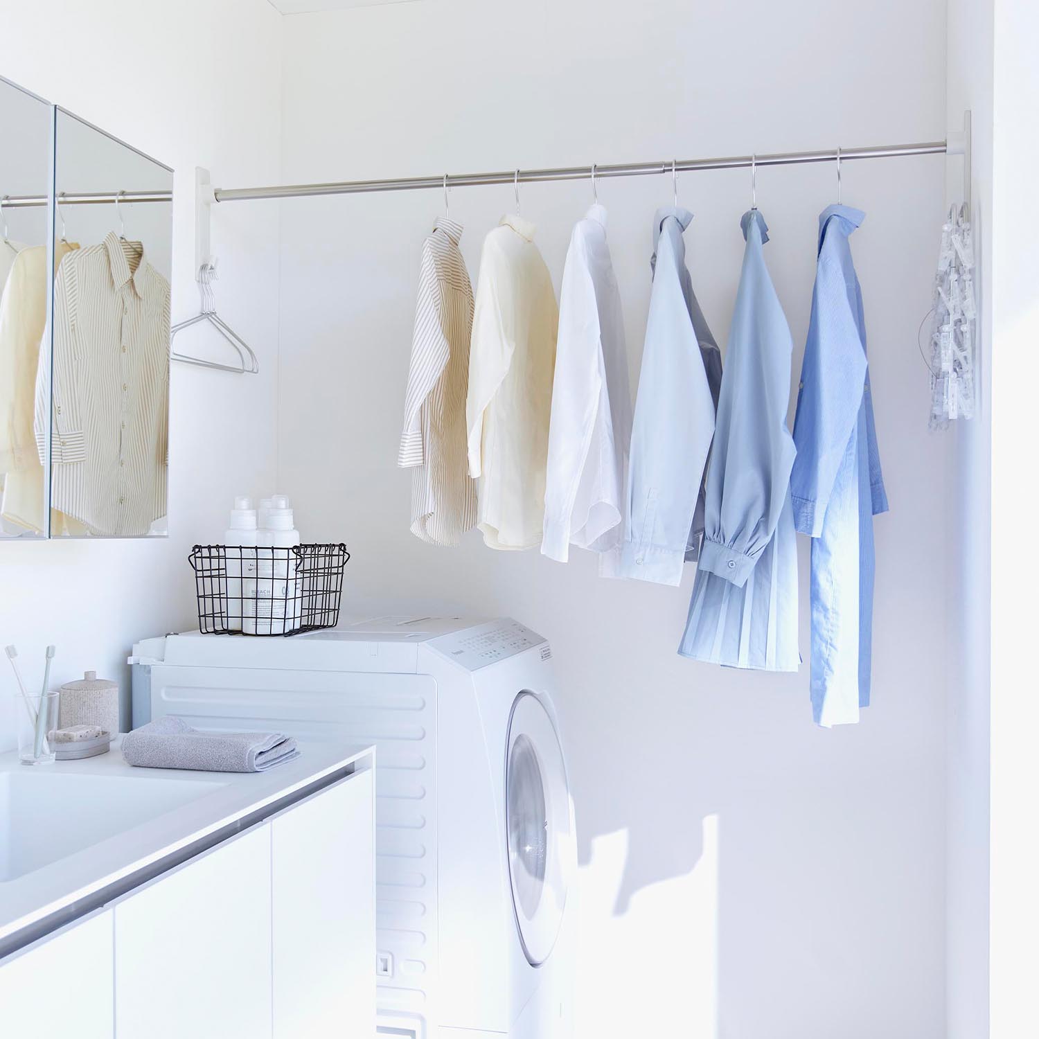 Tower Wall-Mounted Laundry Pole Holder