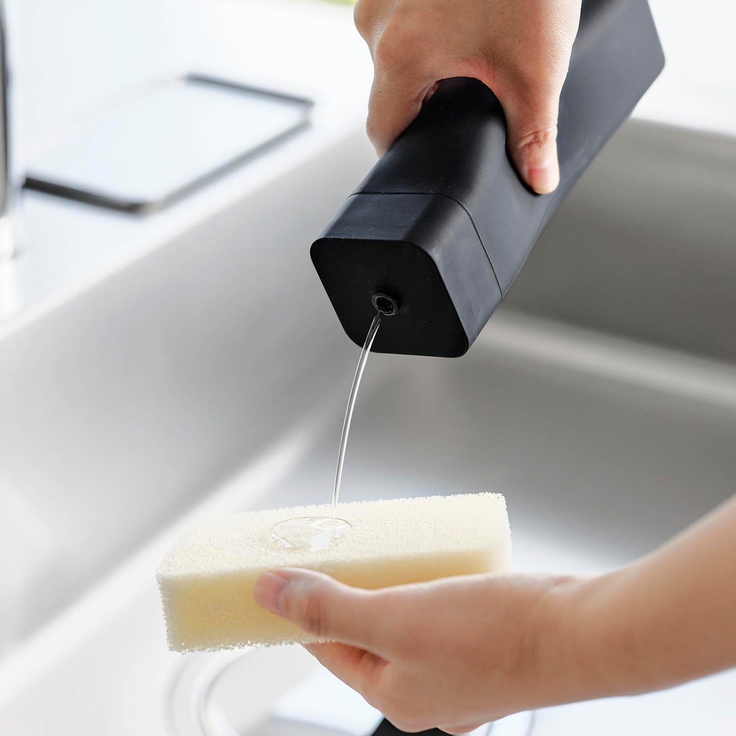 Tower Refillable Dish Soap Dispenser