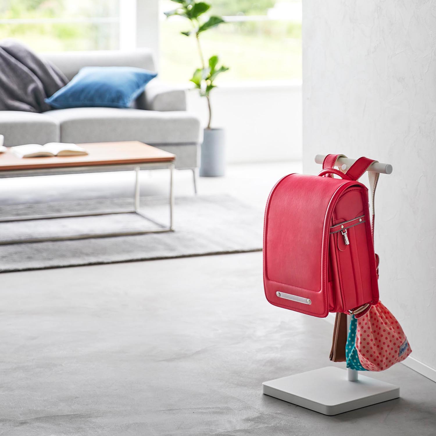 Tower Kids' Expandable Backpack Stand