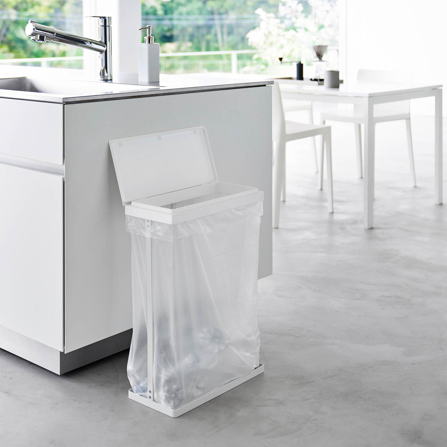Tower Rubbish Bag Holder With Horizontal Lid