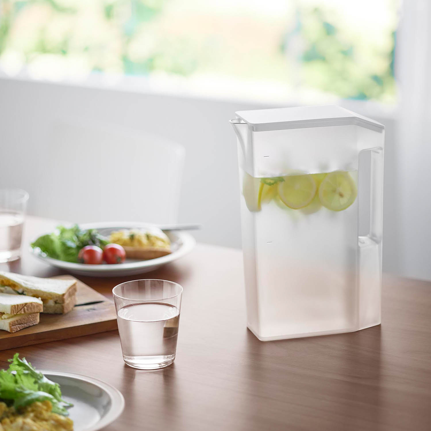 Tower Slim Water Pitcher With Handle [2L]