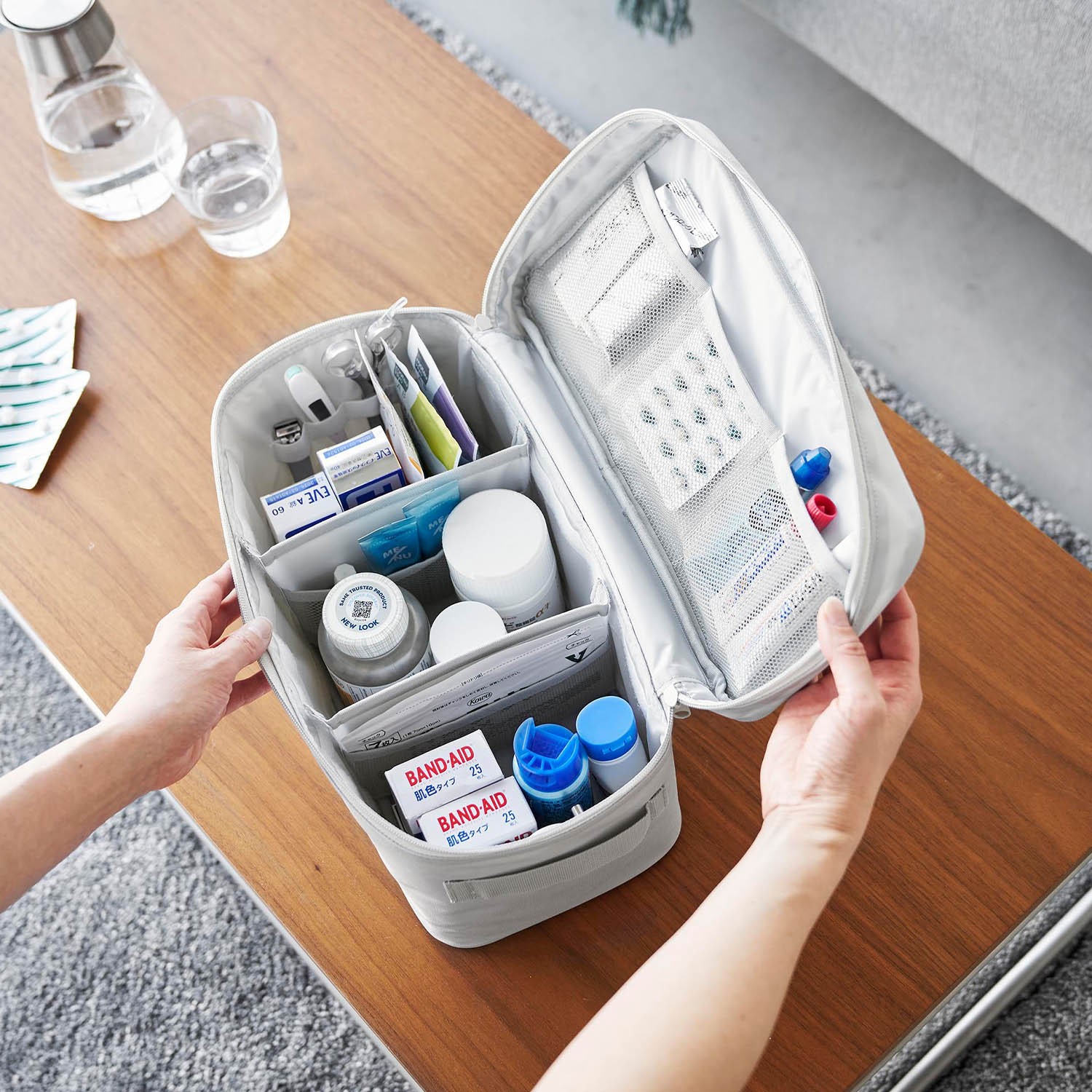 Tower First Aid Bag With Dividers