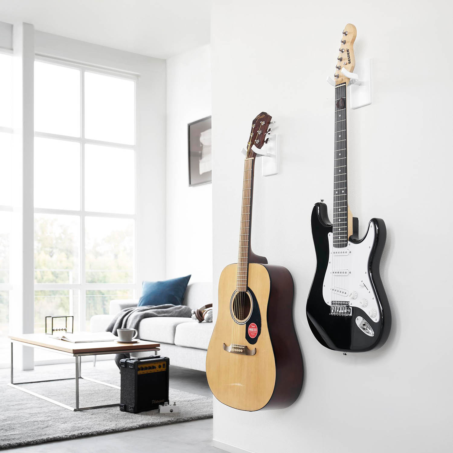 Tower Wall-Mounted Guitar Holder