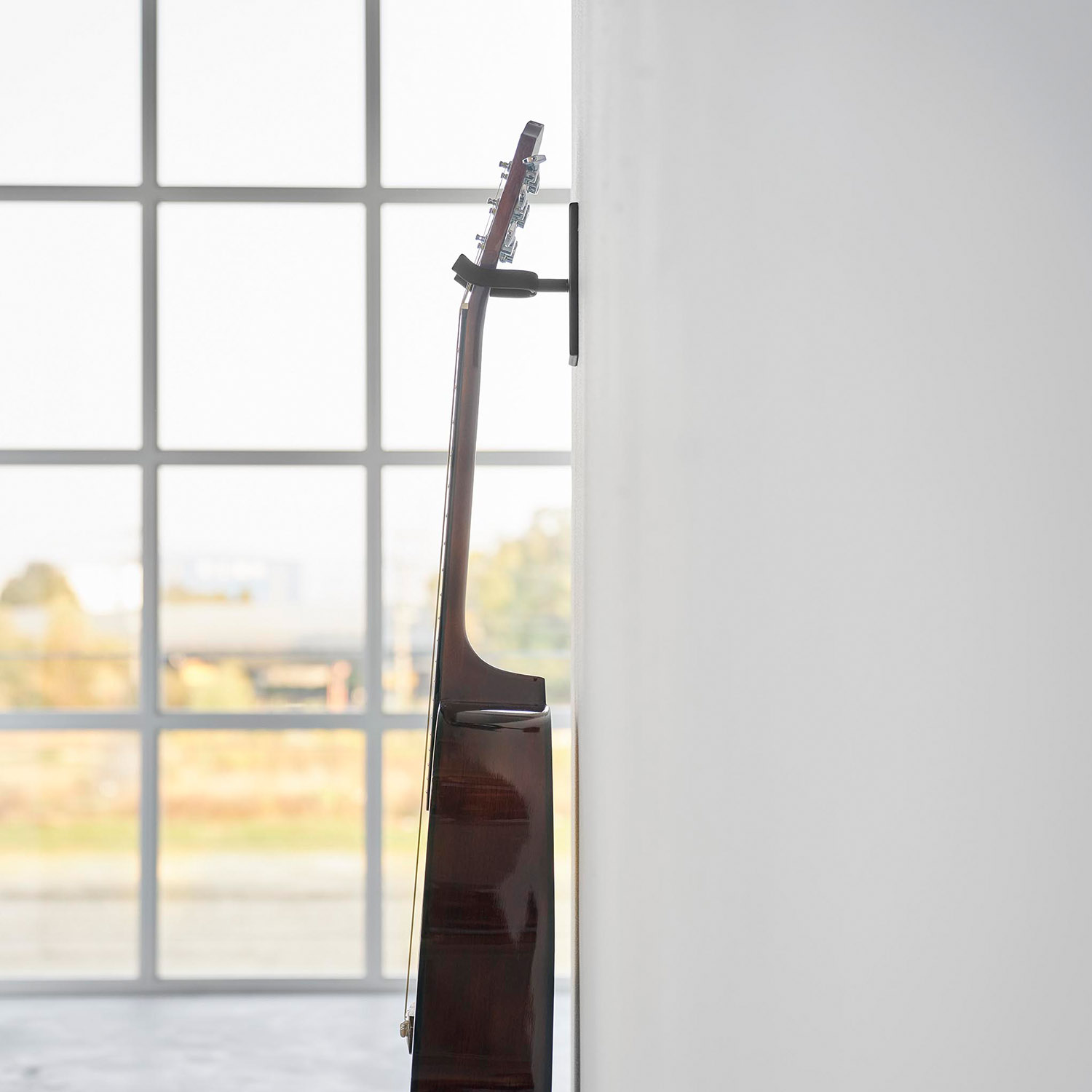 Tower Wall-Mounted Guitar Holder