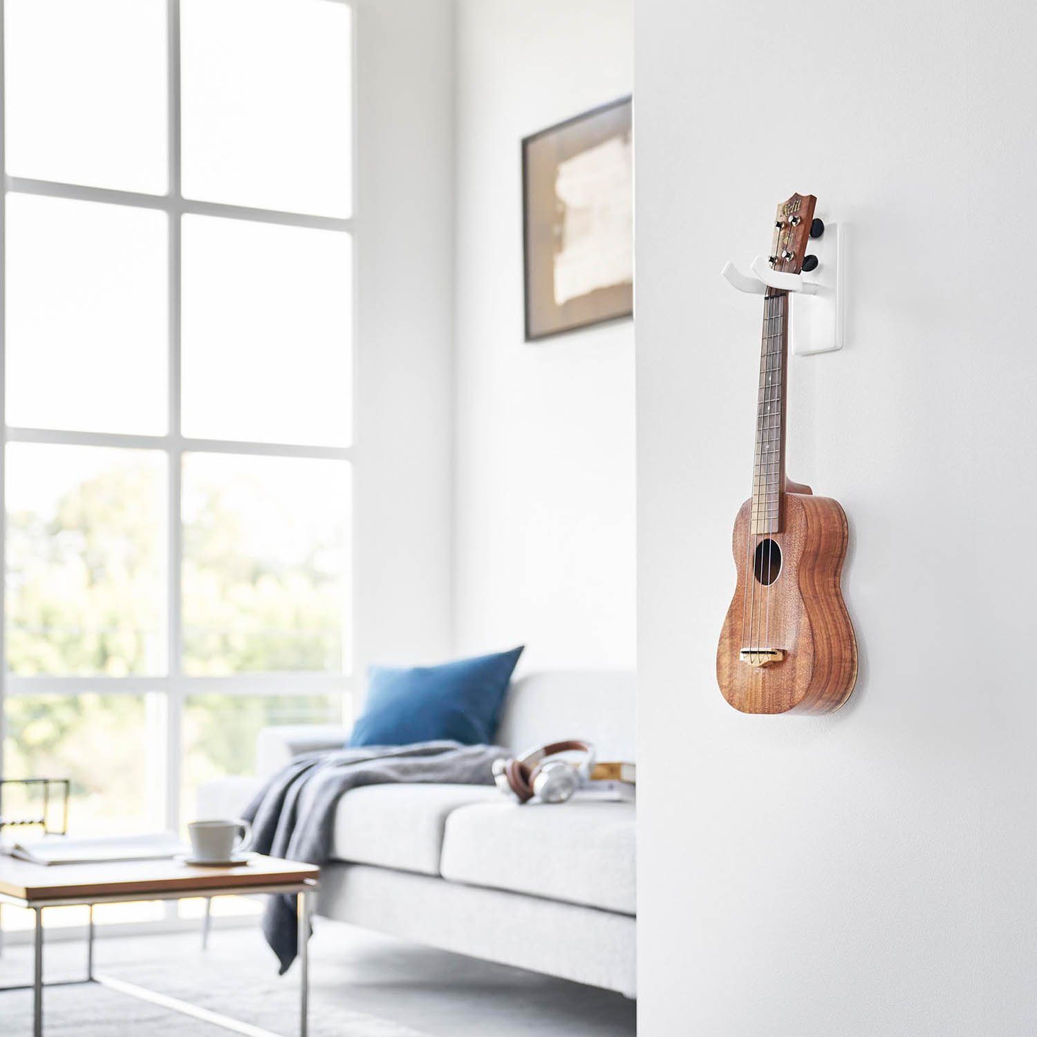 Tower Wall-Mounted Ukulele Holder
