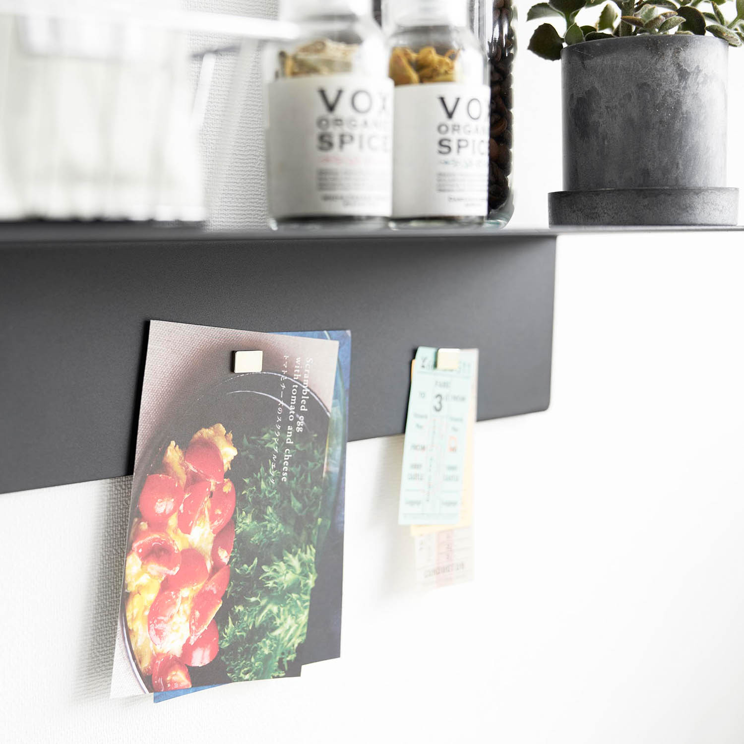 Tower Wall-Mounted Rack With Magnetic Panel [50cm]