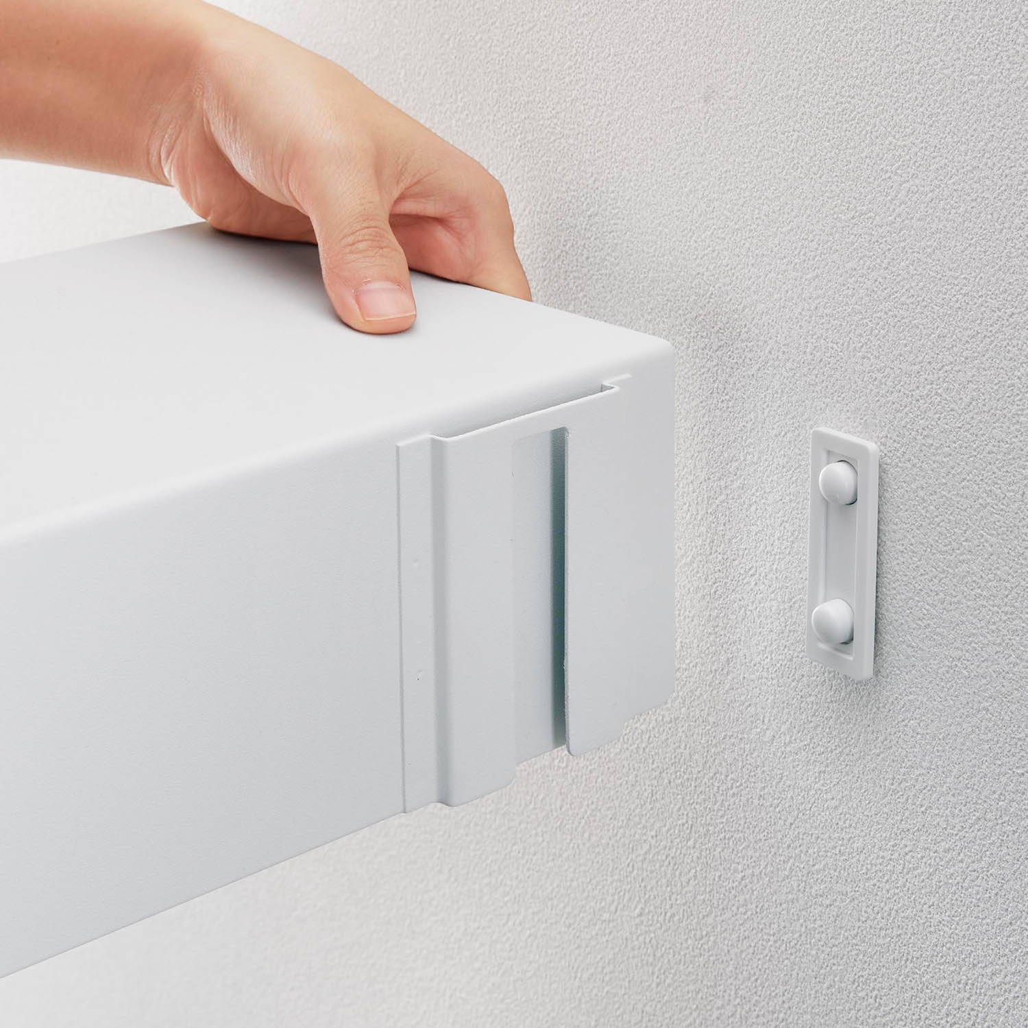 Tower Wall-Mounted Rack With Magnetic Panel [50cm]