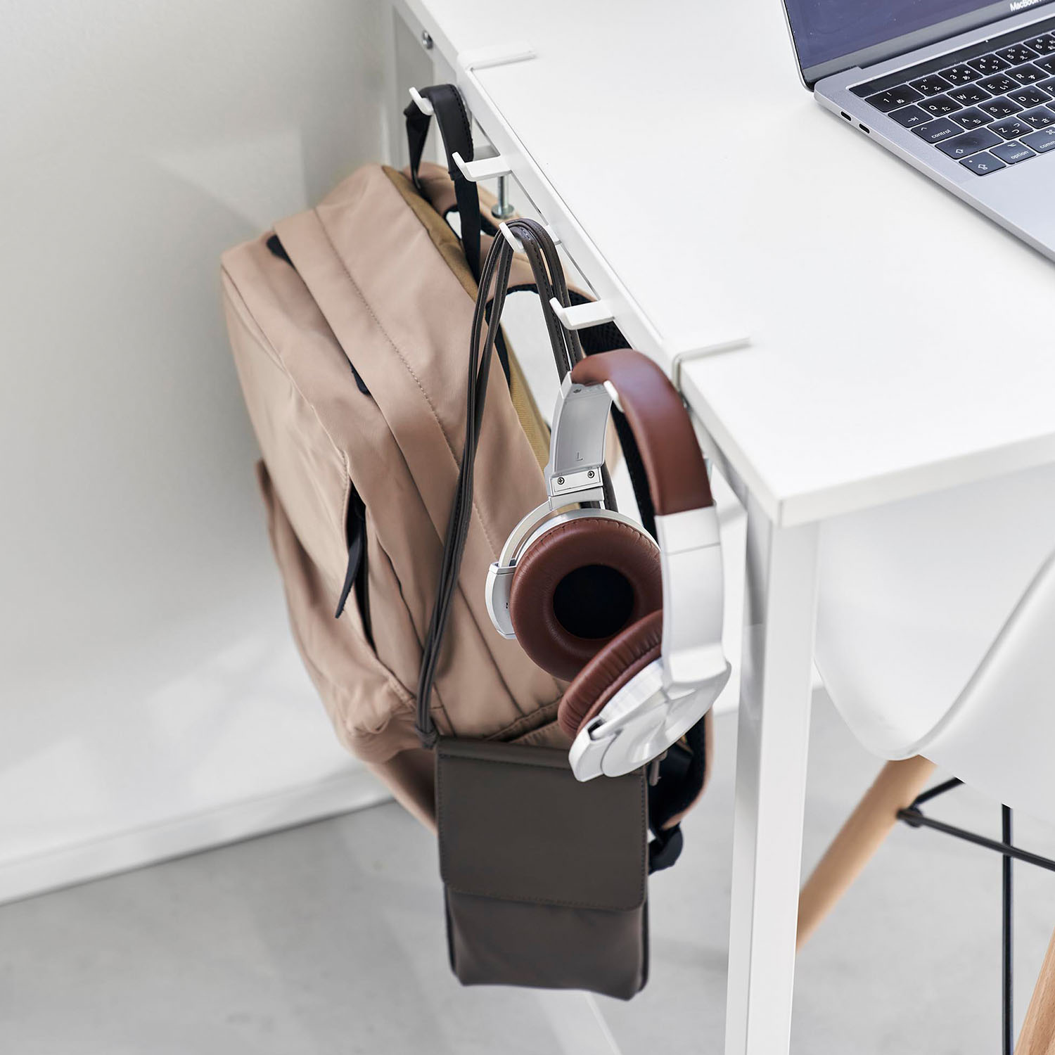 Tower Tableside Hooks