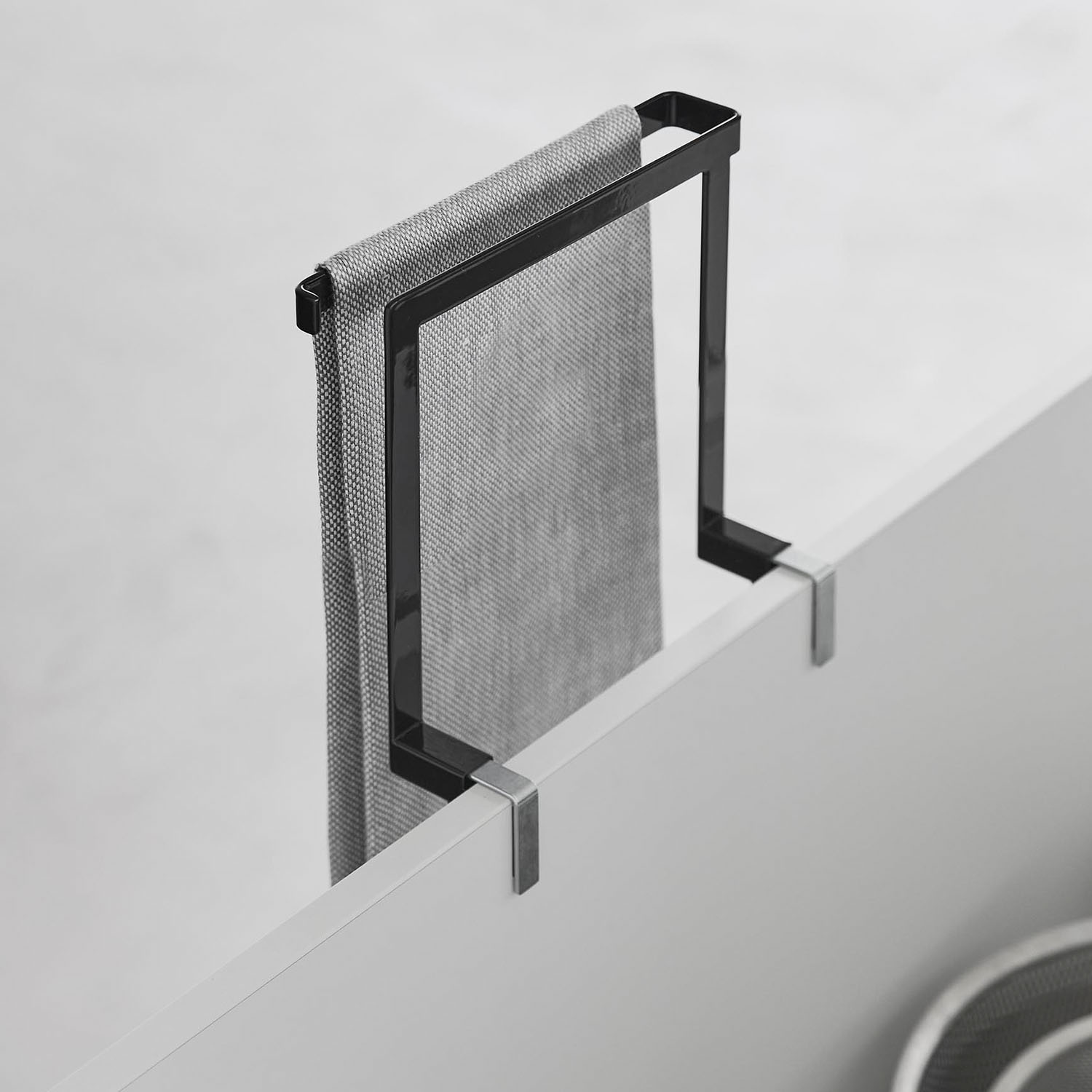 Tower Cabinet Door Towel Hanger [15cm]