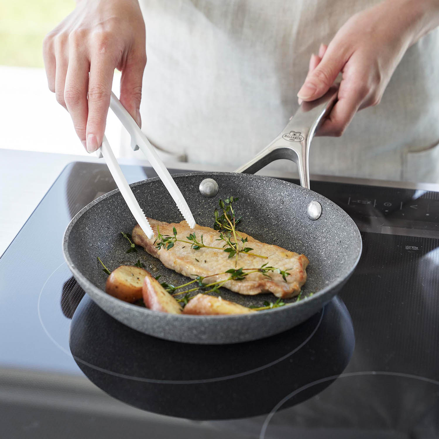 Tower Silicone Tongs S