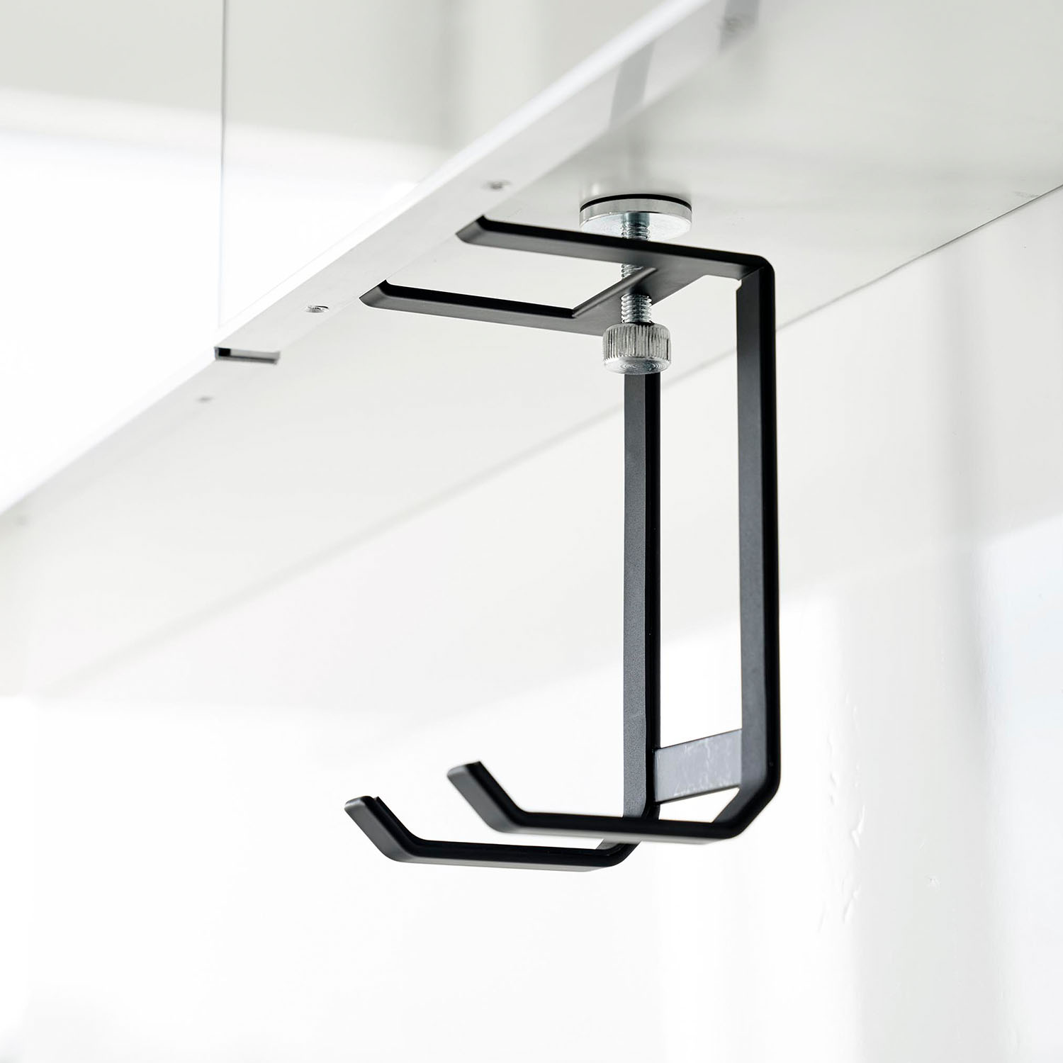 Tower Under-Shelf Dryer Hanger