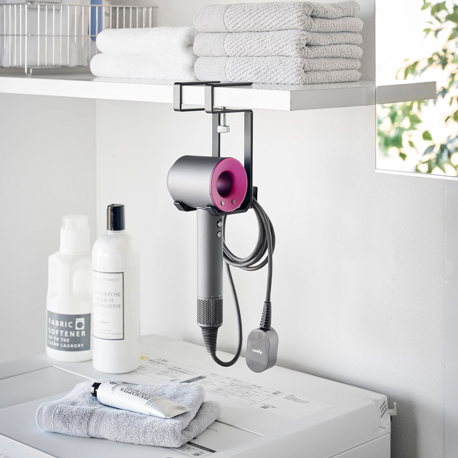 Tower Under-Shelf Dryer Hanger