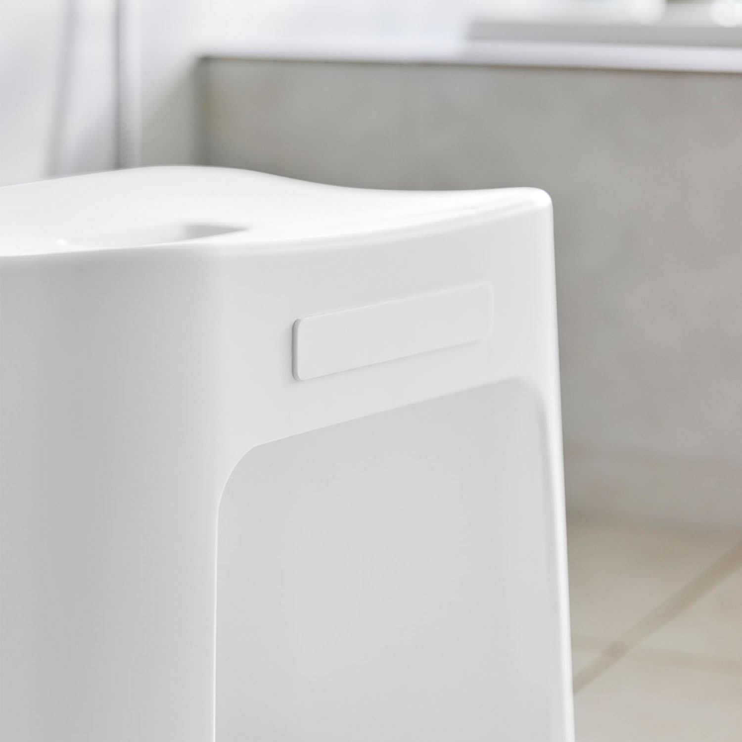 Tower Easy-Wash Magnetic Bath Stool [32cm]