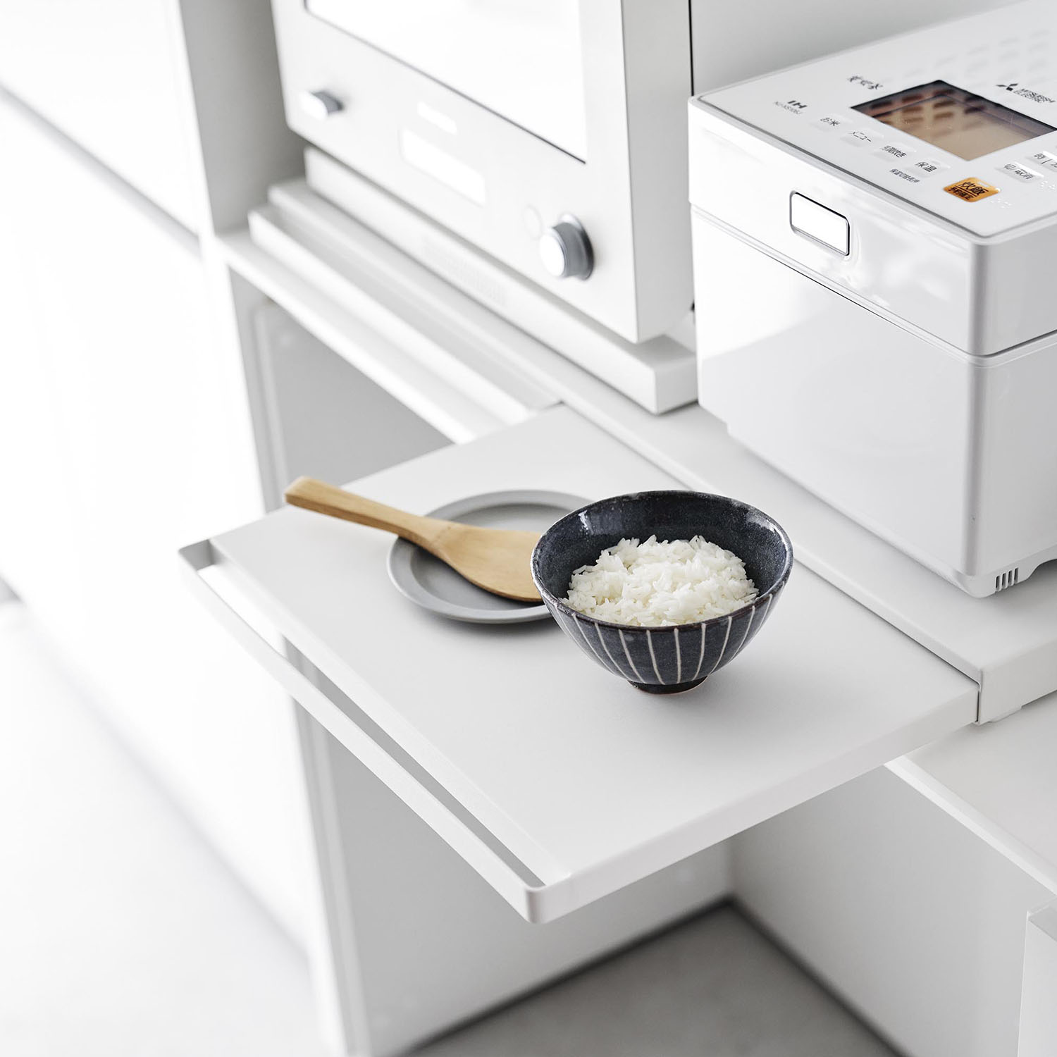 Tower Under-Appliance Pull-Out Shelf W80