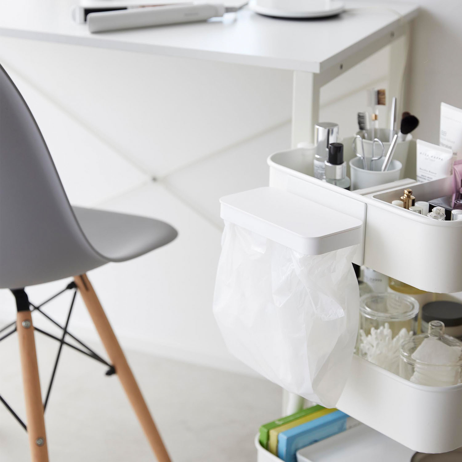 Tower Magnetic Plastic Bag Holder with Lid