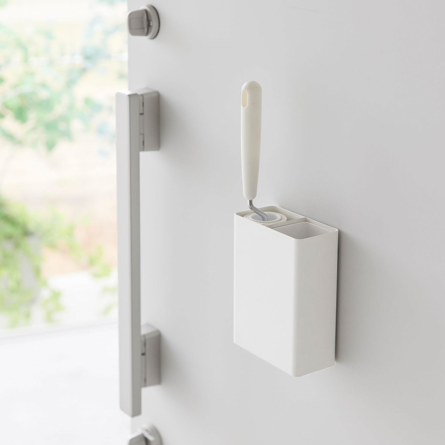 Tower Magnetic Lint Roller Holder And Dust Box