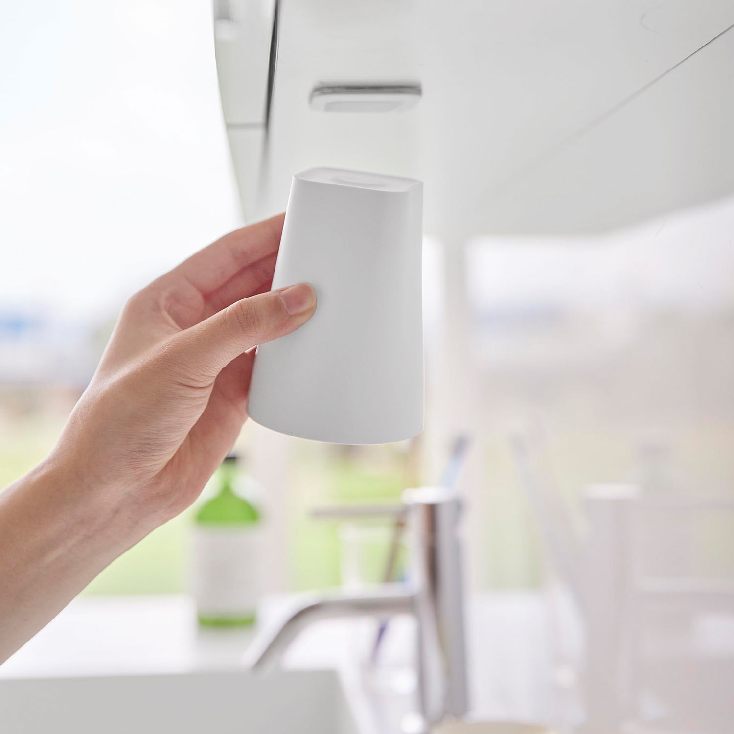 Tower Adhesive-Mounted Under-Cabinet Magnetic Tumbler